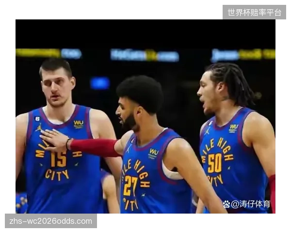 掘金更新伤病报告,戈登有望复出增强锋线,但穆雷出战成疑仍是隐患。 掘金更新伤病报告,戈登有望复出增强锋线,但穆雷出战成疑仍是隐患。